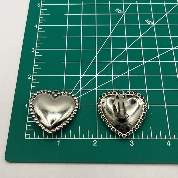 Heart Large Chunky Clip on Earrings Lightweight Silver Tone Love - Picture 12 of 12